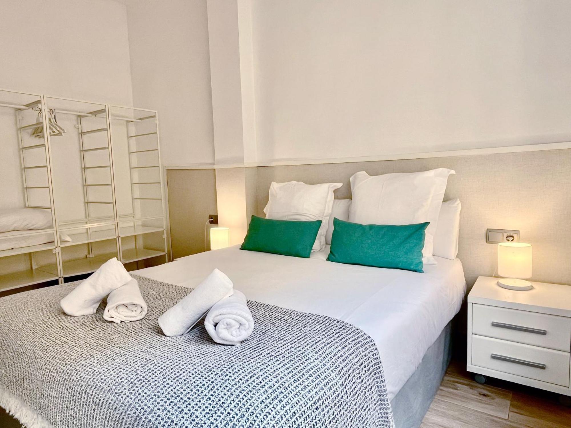 Feelathome Mozart Apartments Barcelona Exterior foto