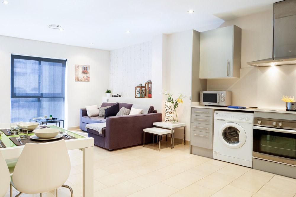 Feelathome Mozart Apartments Barcelona Exterior foto