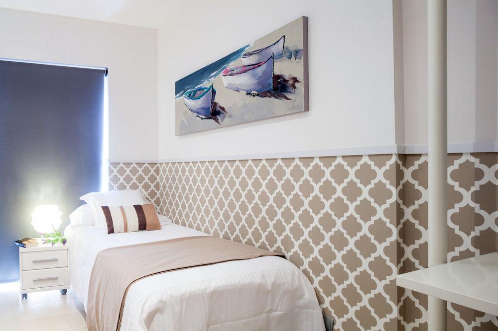 Feelathome Mozart Apartments Barcelona Exterior foto